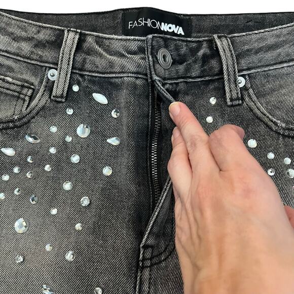 Fashion Nova Dazzle Dazzle Rhinestone Denim Shorts Size 9 Gray Cutoff Concert - Picture 3 of 9